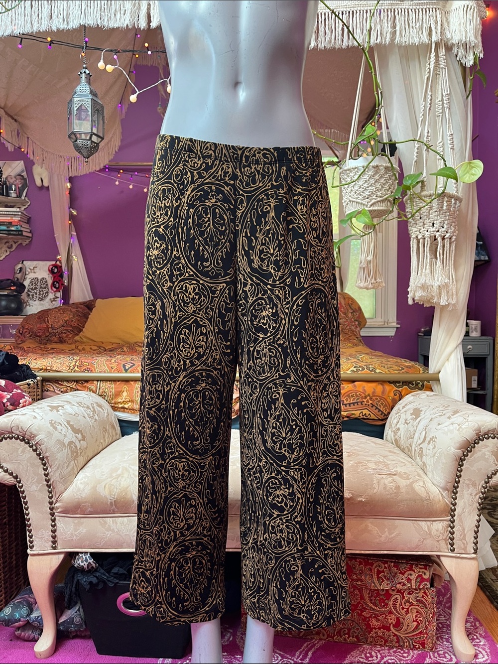 Vintage 90s Boho Hippie ornate paisley wide leg cropped pants